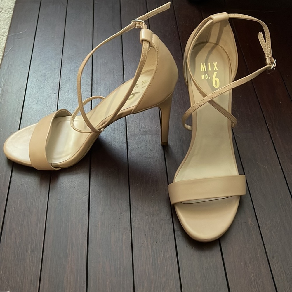 Mix No. 6 High Heel - Picture 2 of 6
